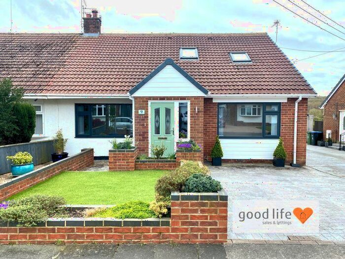 4 Bedroom Semi-Detached House For Sale In Seaton Grove, Seaham, SR7