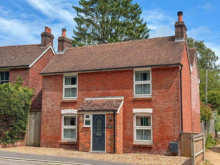 4 Bedroom Detached House For Sale In Shedfield, SO32