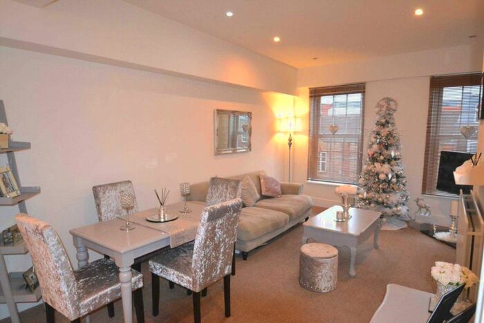 1 Bedroom Apartment To Rent In High Street, Epsom, KT19