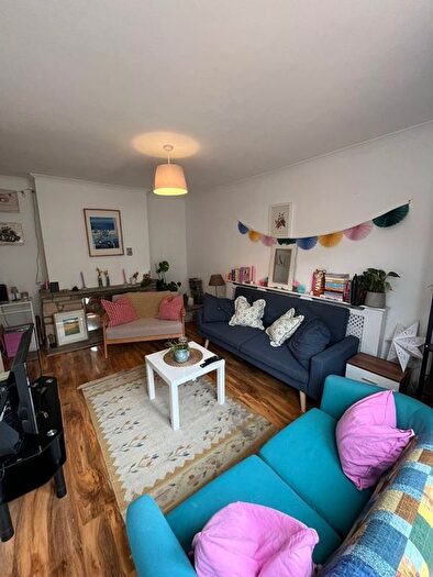 4 Bedroom End Of Terrace House To Rent In Avis Square, Limehouse, E1
