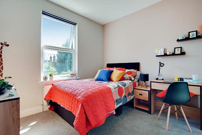 1 Bedroom House Of Multiple Occupation To Rent In Springrice Road, Hither Green, London, SE13