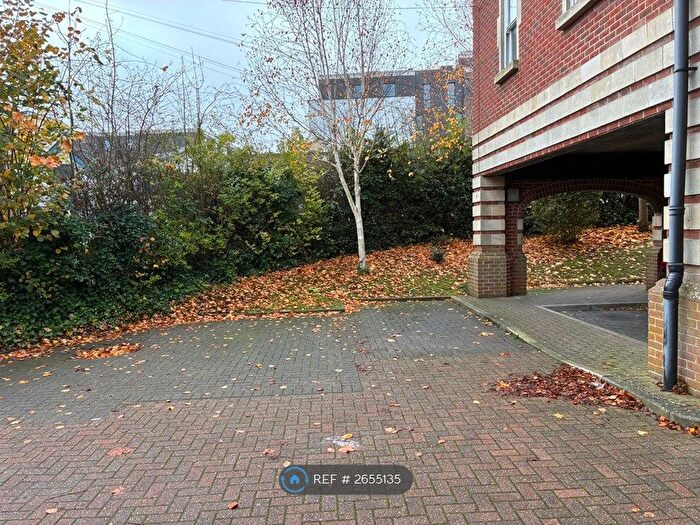 2 Bedroom Flat To Rent In Amherst Road, Tunbridge Wells, TN4