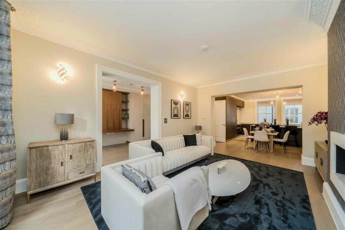 5 Bedroom Apartment To Rent In Drayton Gardens, London, SW10