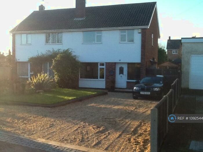 3 Bedroom Semi-Detached House To Rent In Sheering Lower Road, Sawbridgeworth, CM21