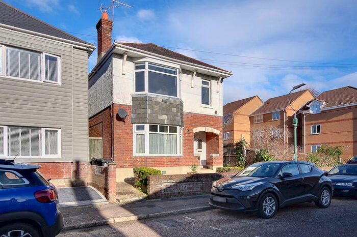 3 Bedroom Maisonette To Rent In Rutland Road, Charminster, BH9