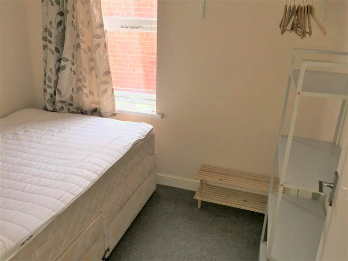 1 Bedroom Flat To Rent In Blaenclydach Street, Riverside, Cardiff, CF11