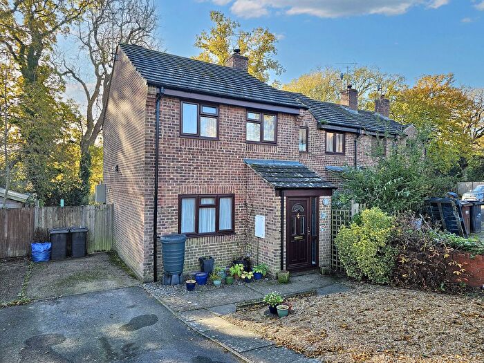 3 Bedroom End Of Terrace House For Sale In Oak Tree Cottages, Danehill, Haywards Heath, RH17
