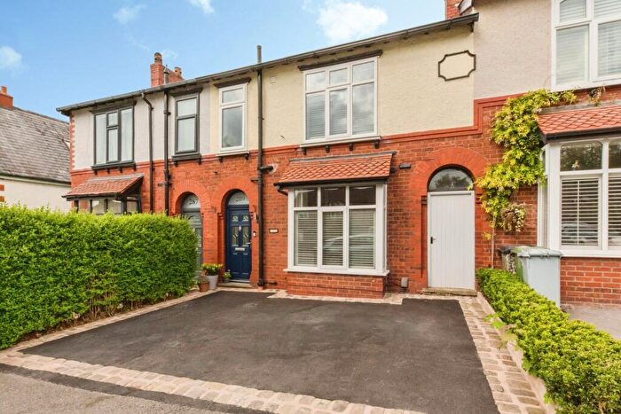 3 Bedroom Terraced House For Sale In Buxton Road, Macclesfield, Cheshire, SK11