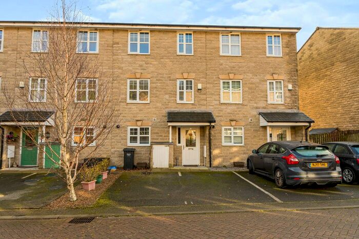 3 Bedroom Terraced House To Rent In Stonemere Avenue, Todmorden, West Yorkshire, OL14