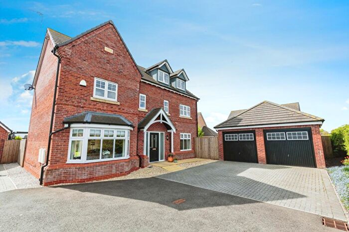 5 Bedroom Detached House For Sale In Wheatfields Road, Preston, PR4