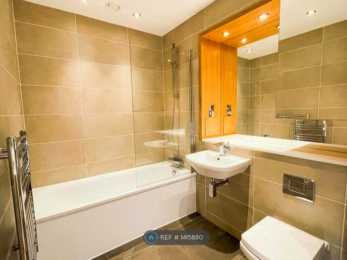 1 Bedroom Flat To Rent In Burrell Road, Haywards Heath, RH16