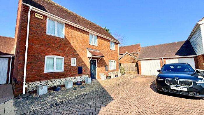 4 Bedroom Detached House For Sale In Ambrose Corner, Lymington, SO41