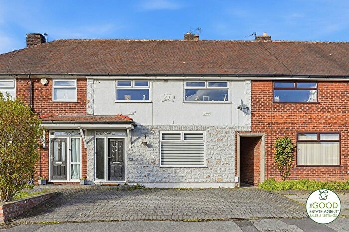 3 Bedroom Terraced House For Sale In Trafford Road, Wilmslow, SK9