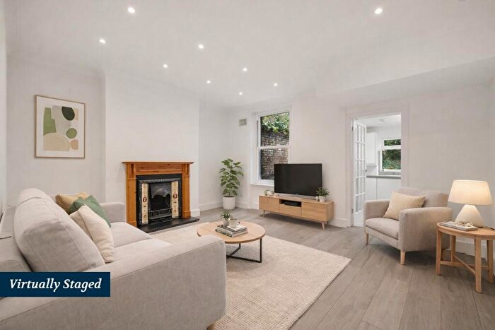 1 Bedroom Flat For Sale In Maygrove Road, Kilburn, NW6