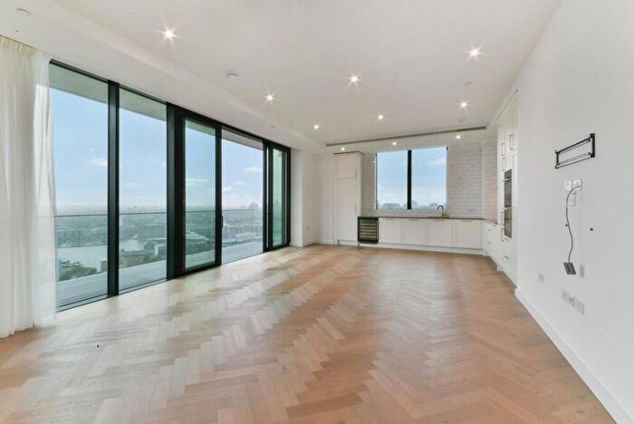 3 Bedroom Apartment To Rent In Gauging Square, London Dock, London, E1W