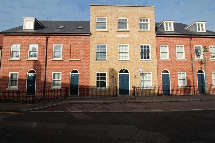 Flat To Rent In Havelock Street, Canterbury, CT1