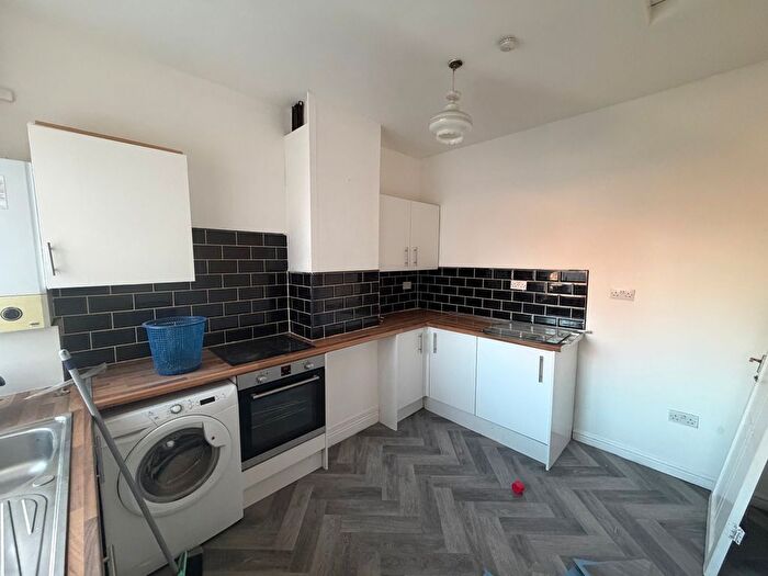 2 Bedroom Flat To Rent In Richmond Road, Sheffield, S13