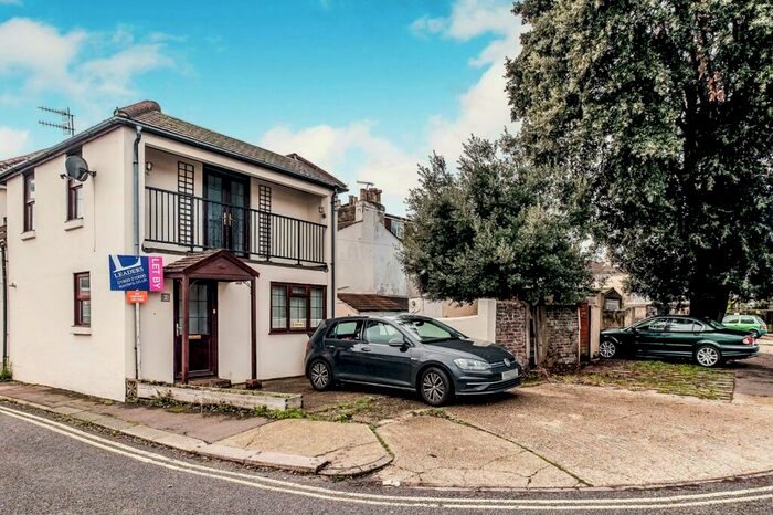 1 Bedroom Apartment To Rent In Orme Road, Worthing, BN11