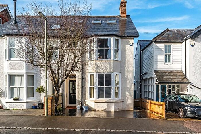 4 Bedroom Semi Detached House For Sale In St. Marys Road, Reigate, Surrey, RH2
