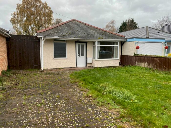 3 Bedroom Bungalow To Rent In Little Green Lanes, Sutton Coldfield, B73
