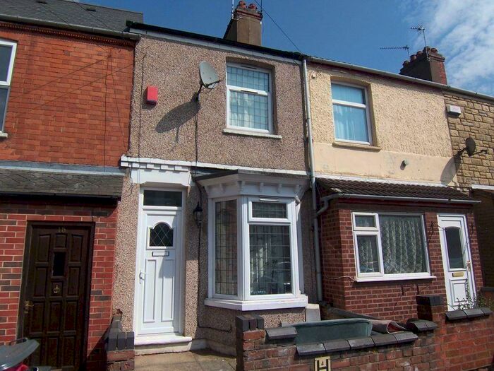 3 Bedroom House To Rent In Sandown Road, CV21