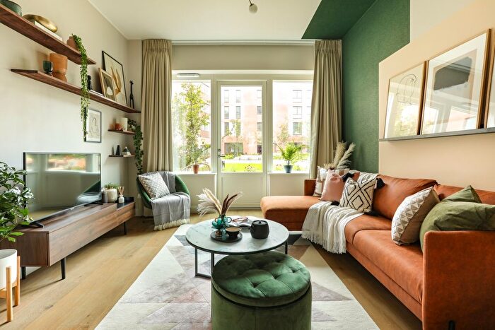3 Bedroom Flat To Rent In Copper Works Wharf, London, E15