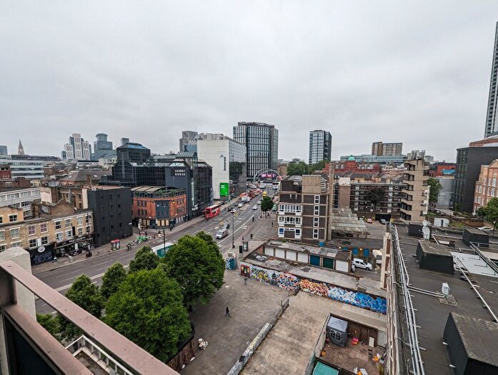 2 Bedroom Flat For Sale In Charles Square, London, N1
