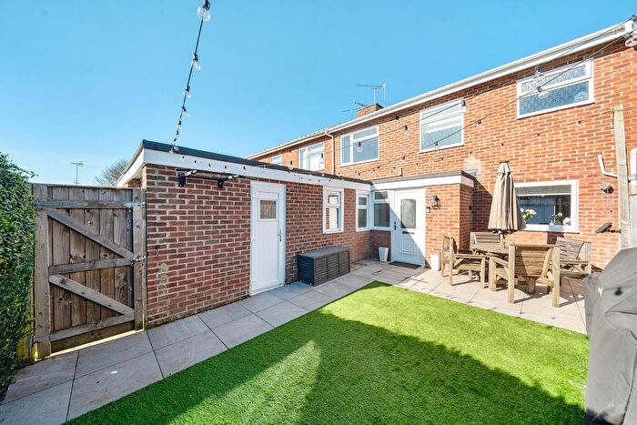 3 Bedroom Terraced House For Sale In Lime Kiln, Royal Wootton Bassett, Swindon, SN4