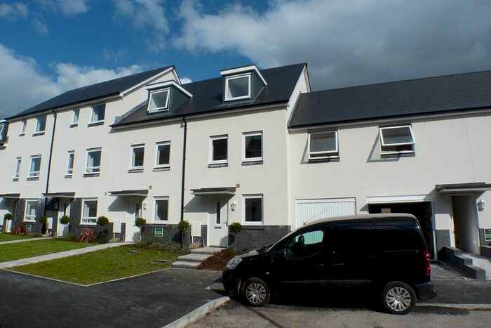 3 Bedroom Town House To Rent In Minotaur Way, Copper Quarter, Swansea SA1