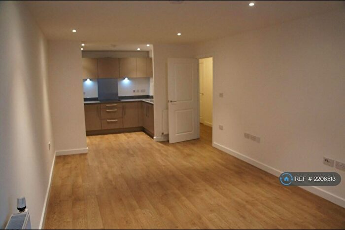 1 Bedroom Flat To Rent In Tottenham Hale, London, N17