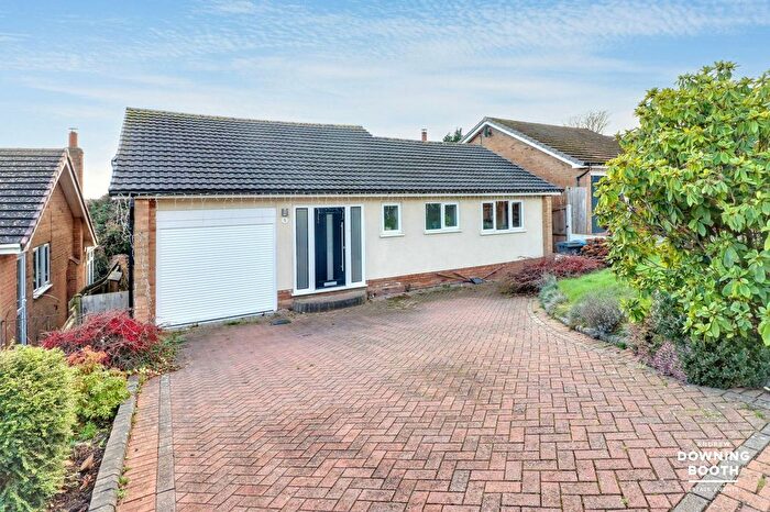 4 Bedroom Detached House For Sale In Hillside, Lichfield, WS14