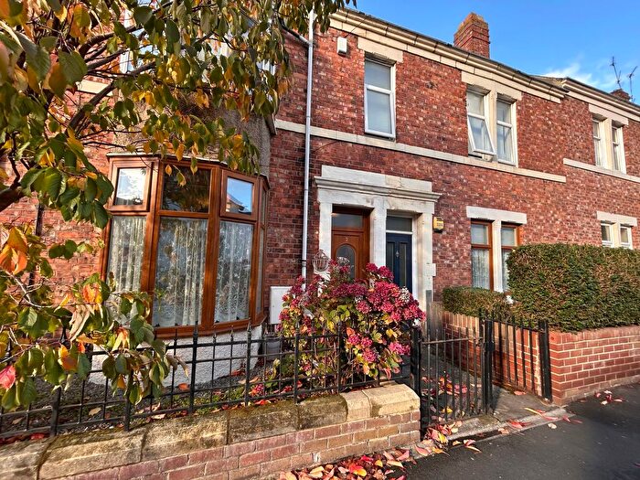 2 Bedroom Flat For Sale In Villa Place, Gateshead, NE8