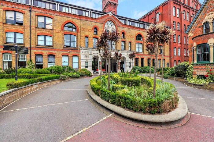 2 Bedroom Apartment To Rent In Fairfield Road, E3