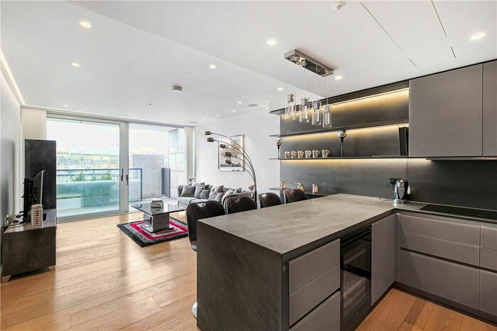 3 Bedroom Flat To Rent In The Nova Building, Buckingham Palace Road, Victoria, London, SW1W