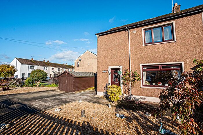 3 Bedroom End Of Terrace House For Sale In Ochiltree Terrace, Camelon, Falkirk, FK1