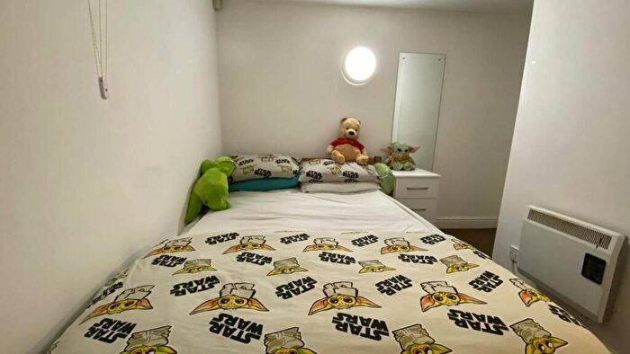 Studio To Rent In A Holters Mews, Canterbury Ref -, CT1