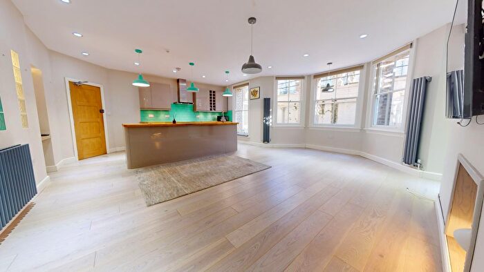 2 Bedroom Flat To Rent In First Avenue, Hove, BN3