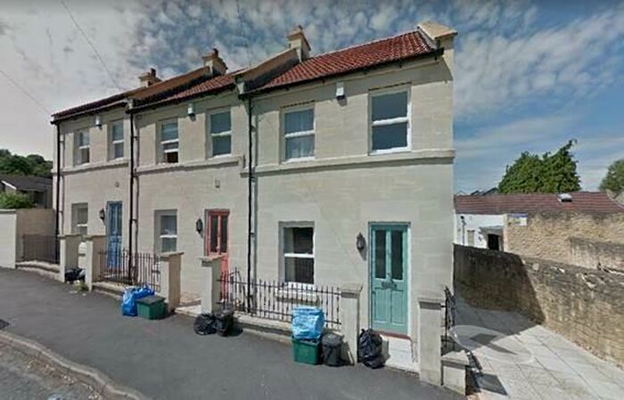 2 Bedroom House To Rent In Landseer Road, Twerton, BA2