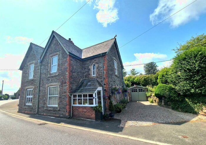 2 Bedroom Semi-Detached House For Sale In Duke Terrace, Launceston, PL15