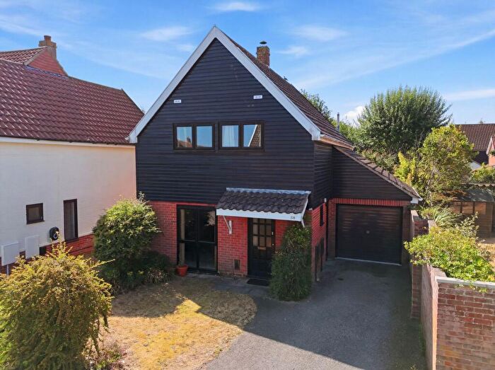 3 Bedroom Detached House For Sale In Farriers Close, Martlesham Heath, IP5