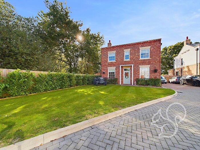 4 Bedroom Detached House To Rent In Hunters Court, Wix, CO11