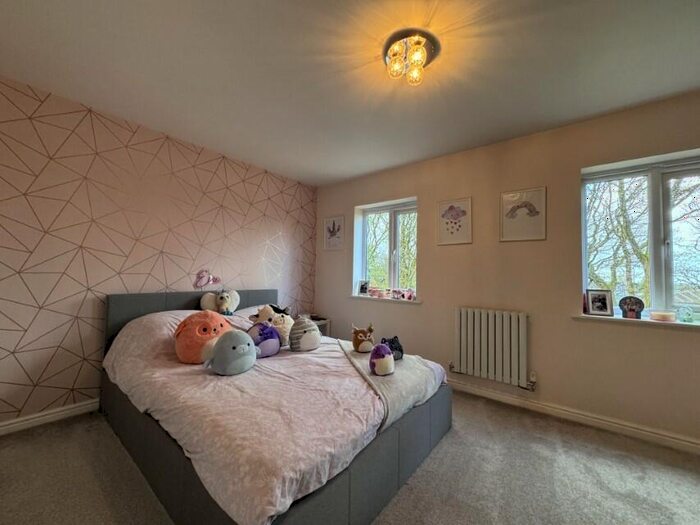 3 Bedroom Town House For Sale In Silver Birch Close, Lostock, BL6