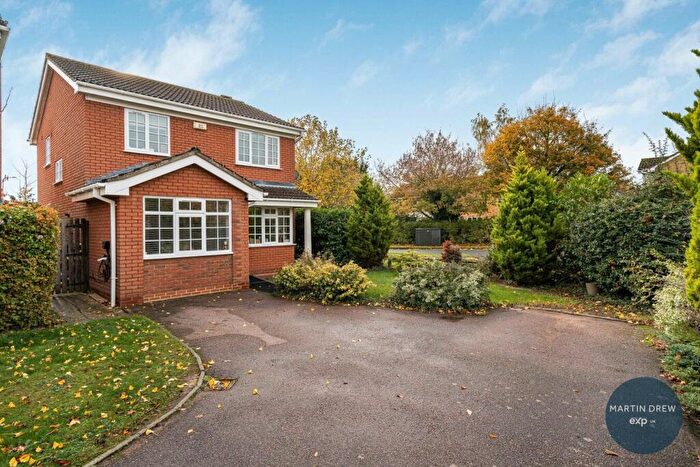 3 Bedroom Detached House For Sale In Merganser Drive, Bicester, OX26