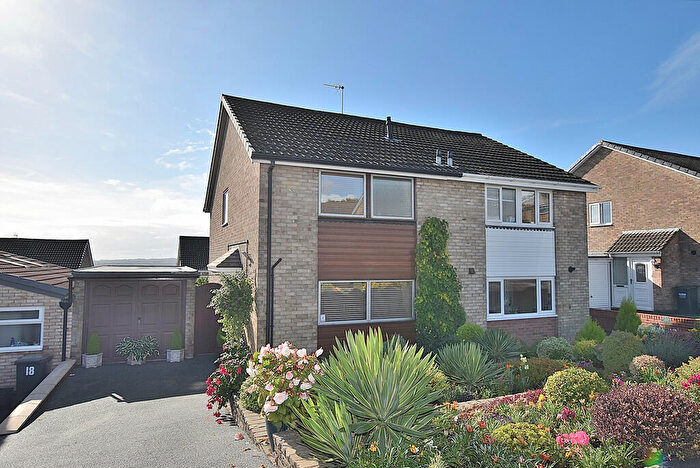 3 Bedroom Semi-Detached House For Sale In Aske Avenue, Richmond, DL10