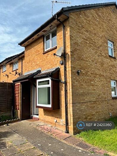 1 Bedroom Terraced House To Rent In Alfred Close, Chatham, ME4