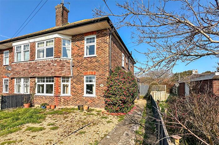 2 Bedroom Apartment For Sale In The Grangeway, Rustington, Littlehampton, West Sussex, BN16