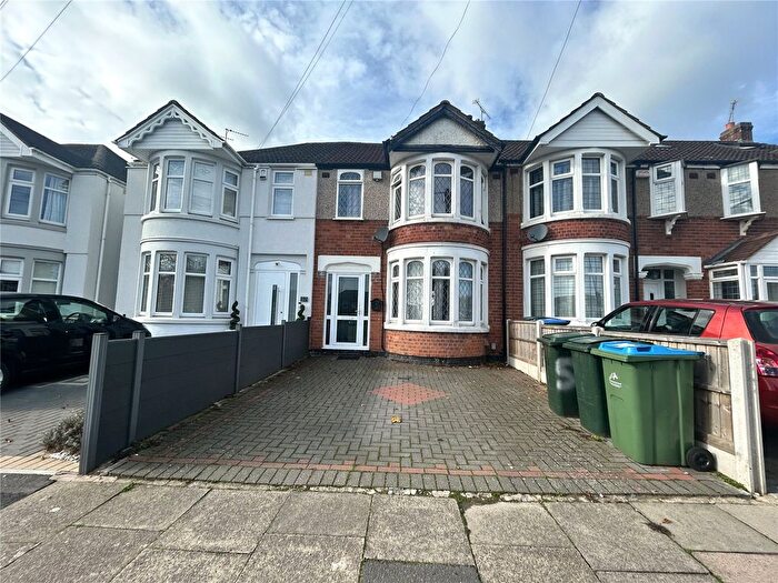 4 Bedroom Terraced House For Sale In Overslade Crescent, Coundon, Coventry, CV6