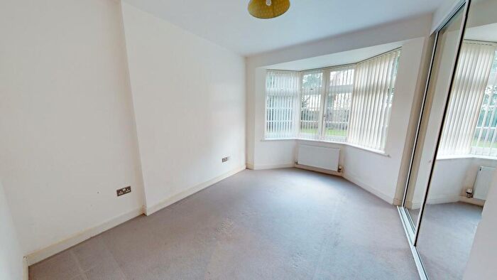 1 Bedroom Flat To Rent In High Road, Stanford-Le-Hope, Essex, SS17