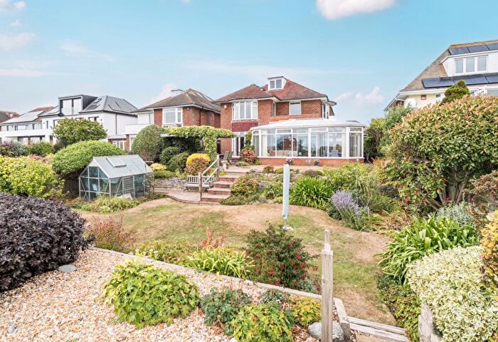 4 Bedroom Detached House For Sale In Palmerston Way, Alverstoke, Gosport, PO12