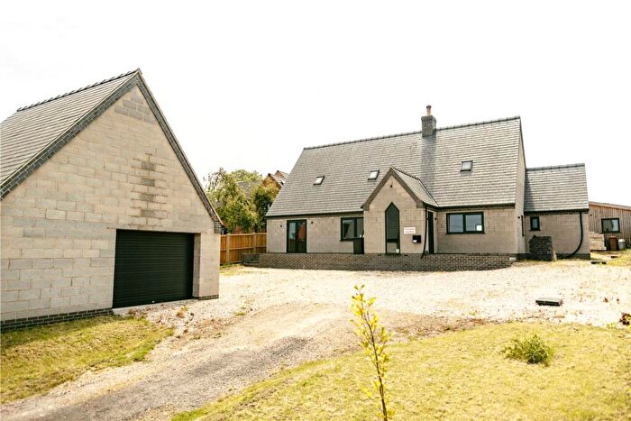 2 Bedroom Detached Bungalow For Sale In Brigg Road, Wrawby, DN20